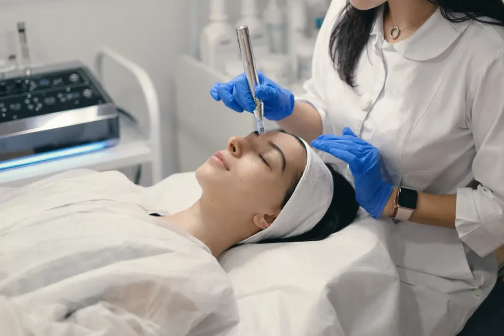 Microneedling Aftercare: Simple Steps to Reveal Radiant, Healthy Skin 3 Microneedling Aftercare What to Do After Treatment for Best Skin Results